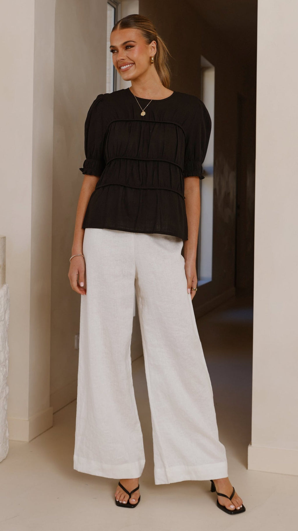 Kai Short Sleeve Top - Black